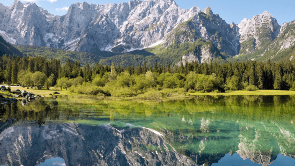 Na slici su Julijske Alpe.