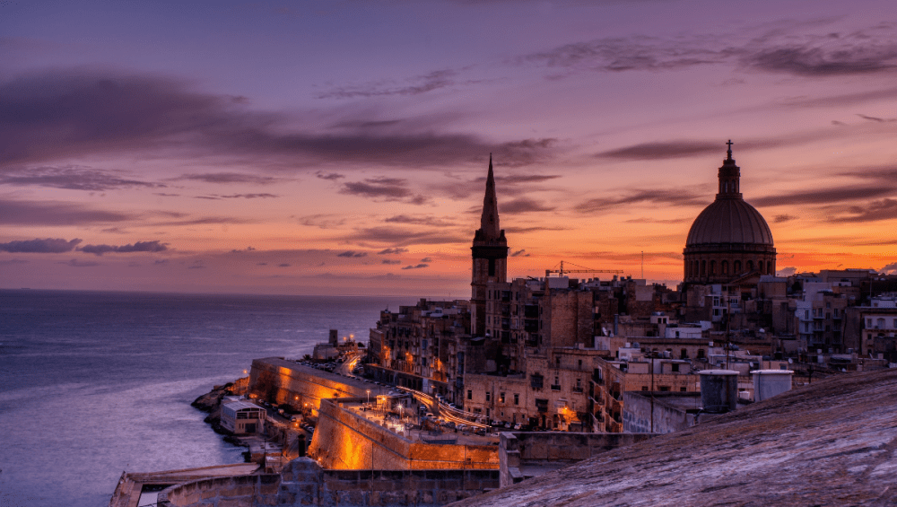 Pogled na Vallettu u zoru.